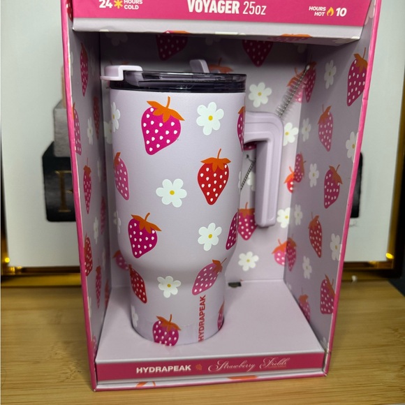 Hydrapeak Other - Strawberry Fields Limited Edition Voyager 25oz tumbler.nib